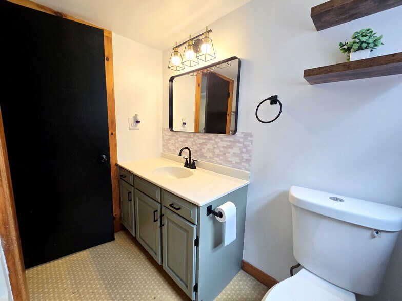 Bathroom - 1 Lyonsville Rd