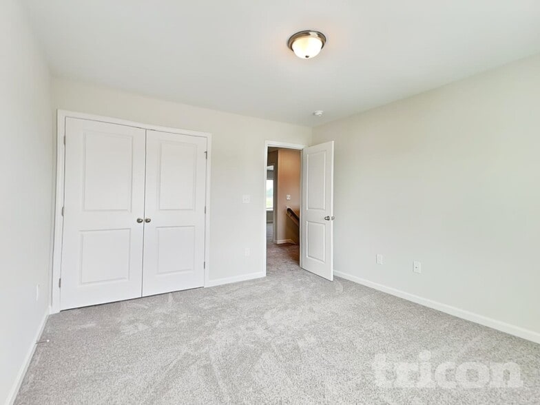 Building Photo - 77 Sawyer Ml Dr