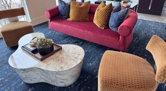 Building Photo - 357 E 500 S