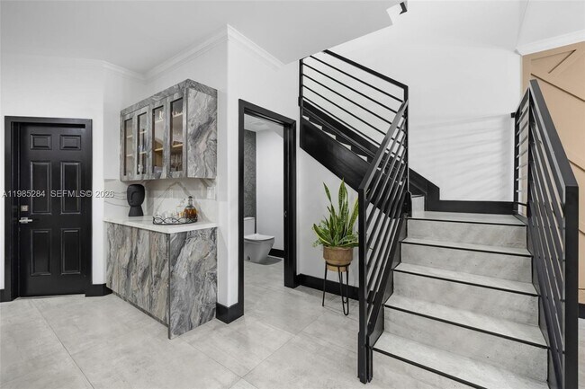 Building Photo - 7852 NW 116 Pl