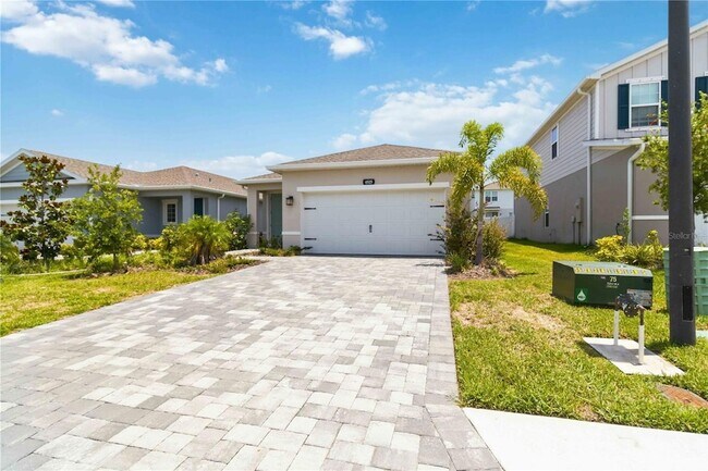 Building Photo - 4525 Pippin Ln