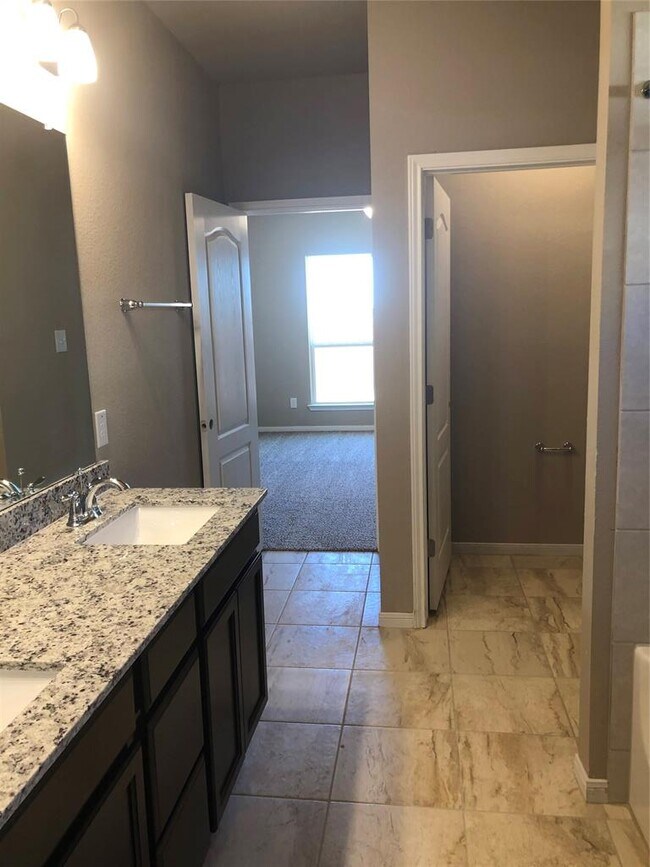 Building Photo - 1611 Curlew Ln