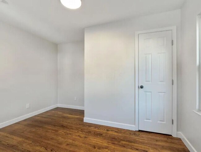 Building Photo - Cape Cod Style 4 Bedroom Home - Newly Remodeled with a Partially Finished Basement!