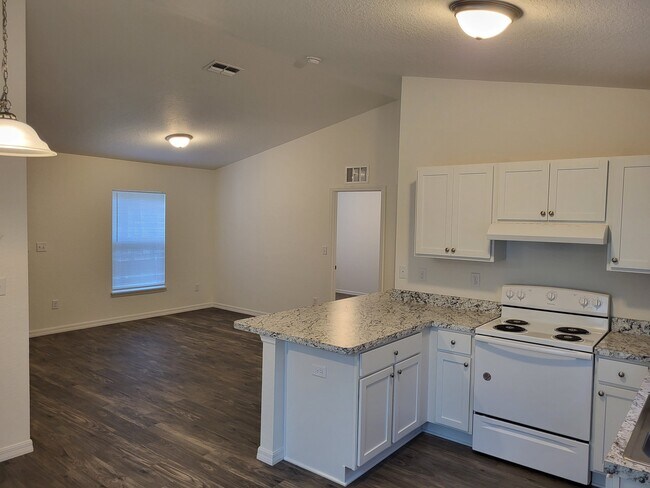 Building Photo - 1551 NW 57th Ct