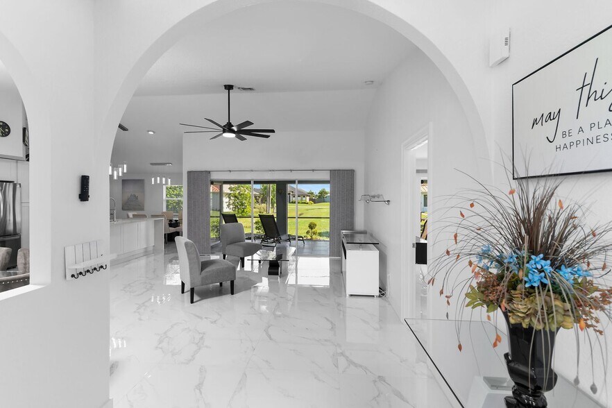 Building Photo - Coming in Sept ! Beautifully Furnished and  recently renovated home