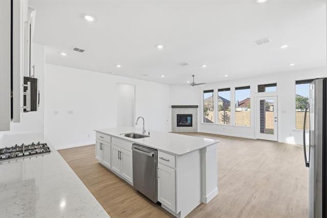 Building Photo - 1604 Adams Dr