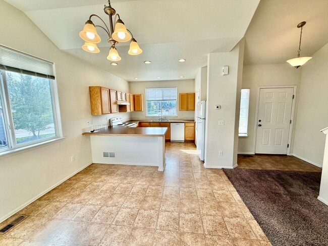 Building Photo - Tri-level in Park Meadows Subdivision- Wellington