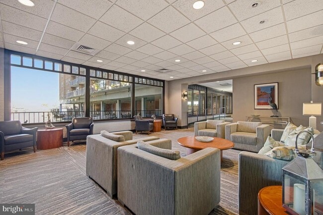 Building Photo - 312 Severn Ave