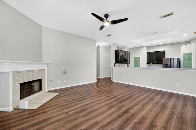 Building Photo - 16431 Red Crest Dr