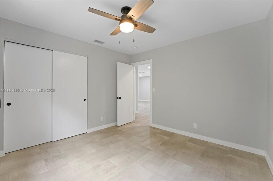 Building Photo - 2911 SW 108th Way