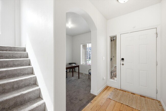 Building Photo - 4412 N Foxtrail Cir