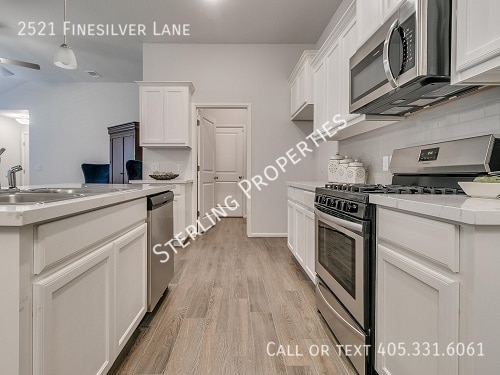 Building Photo - 2521 Finesilver Ln