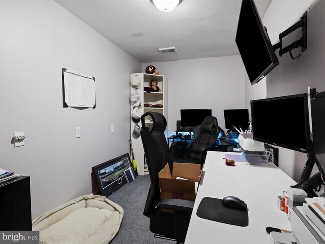 Building Photo - 8324 2nd Ave