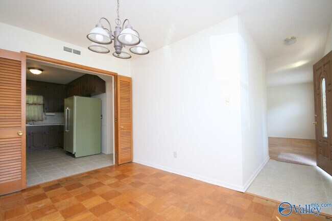 Building Photo - 3716 NW Jamestown Dr