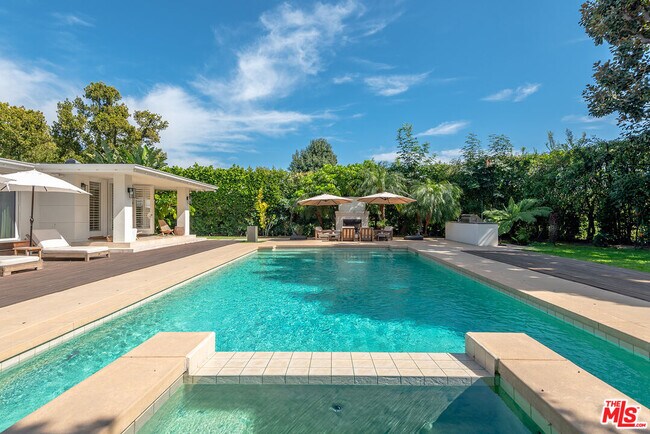 Building Photo - 10424 Valley Spring Ln