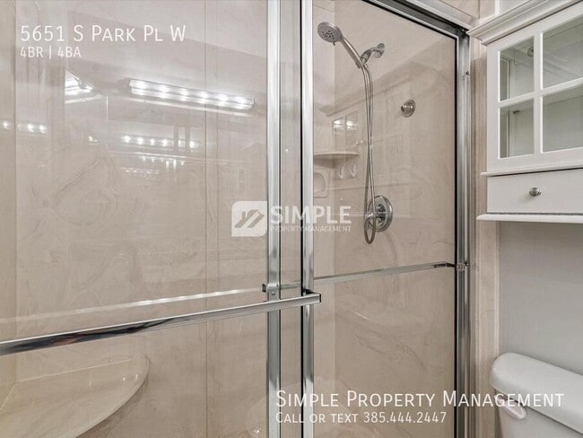 Building Photo - 5651 S Park Pl W