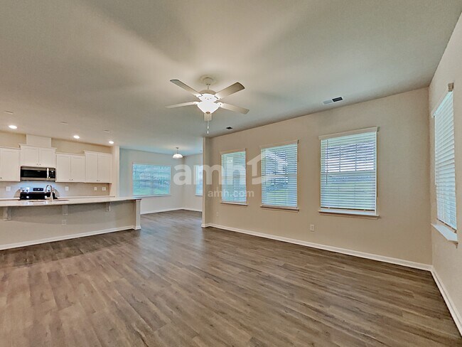 Building Photo - 2415 Napa Valley Dr