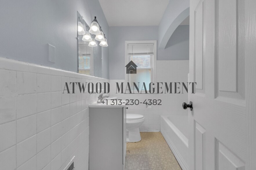 Building Photo - This beautifully updated 3-bedroom, 1-bath single-family home is ready for move-in!