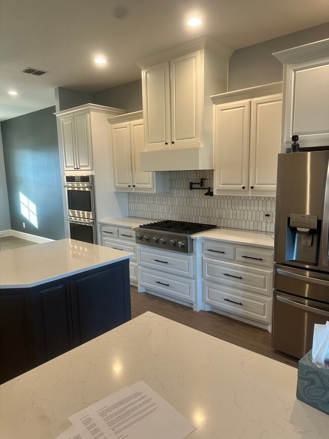 Primary Photo - open concept 4bd - rent to own