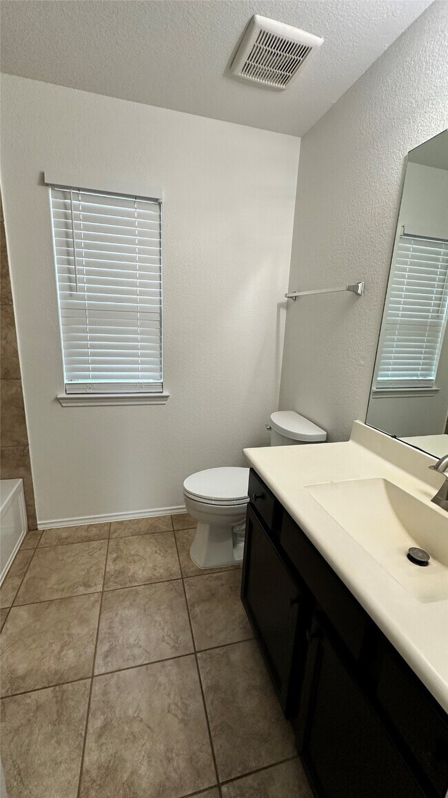 Building Photo - 20702 Waterfall Rain Ct