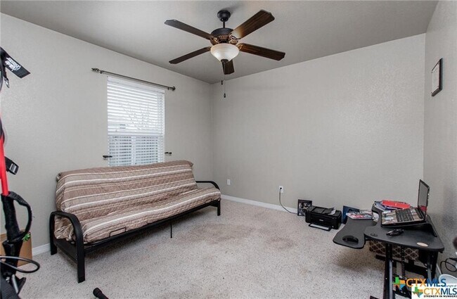 Building Photo - 1415 Loving Trl