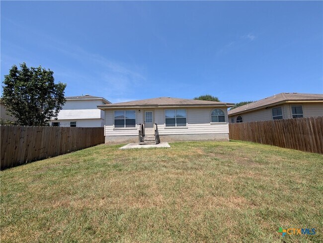Building Photo - 249 Val Verde Dr