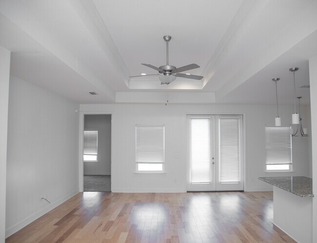 Building Photo - 2284 Lexington Parc Dr