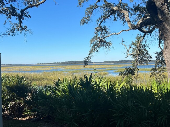 Building Photo - Stunning Views! Mariners Cove Townhouse