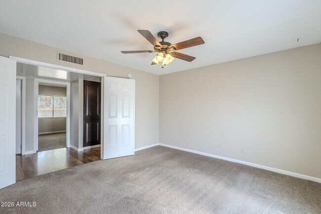 Building Photo - 7707 S Kenwood Ln