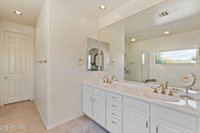 Building Photo - 20802 N Grayhawk Dr