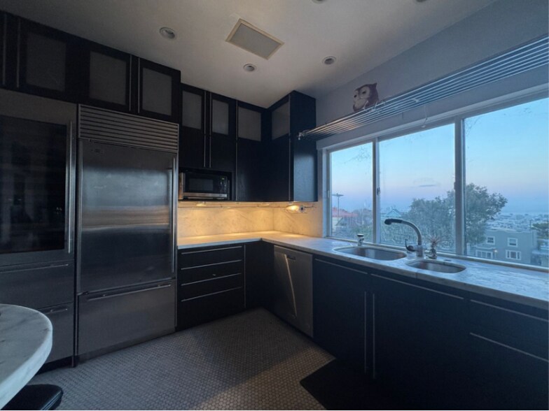 Building Photo - 28 Twin Peaks Blvd