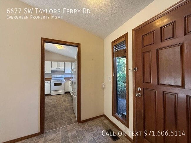 Building Photo - 6677 SW Taylors Ferry Rd