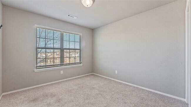 Building Photo - 4600 W Colfax Loop