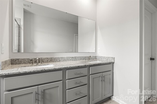 Building Photo - 6985 Waterstone Dr