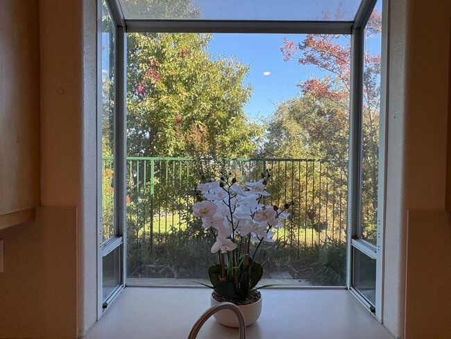 Building Photo - Quiet and Inviting Moller Ranch 3BD/2.5BA Single-Family Home!