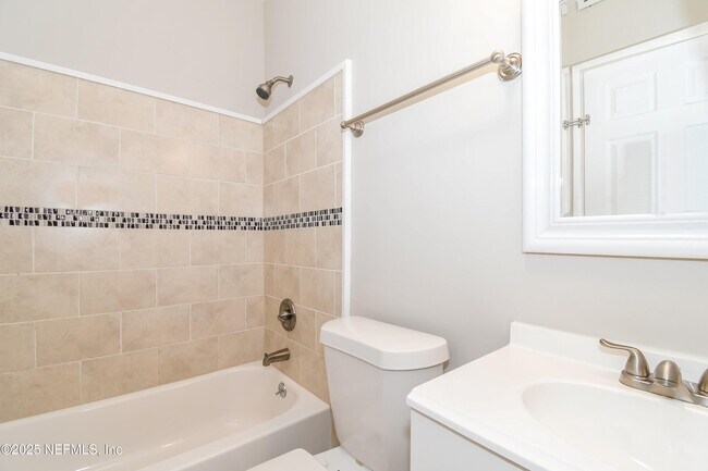 Building Photo - 7613 Crest Dr N