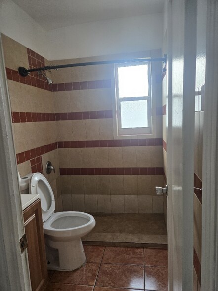 Building Photo - 2620 NW 35th St