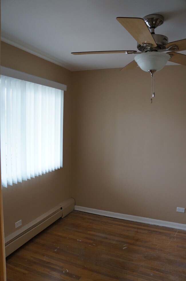 Building Photo - 712 Dempster St