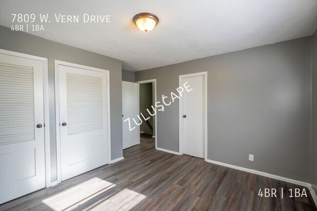 Building Photo - 7809 W Vern Dr