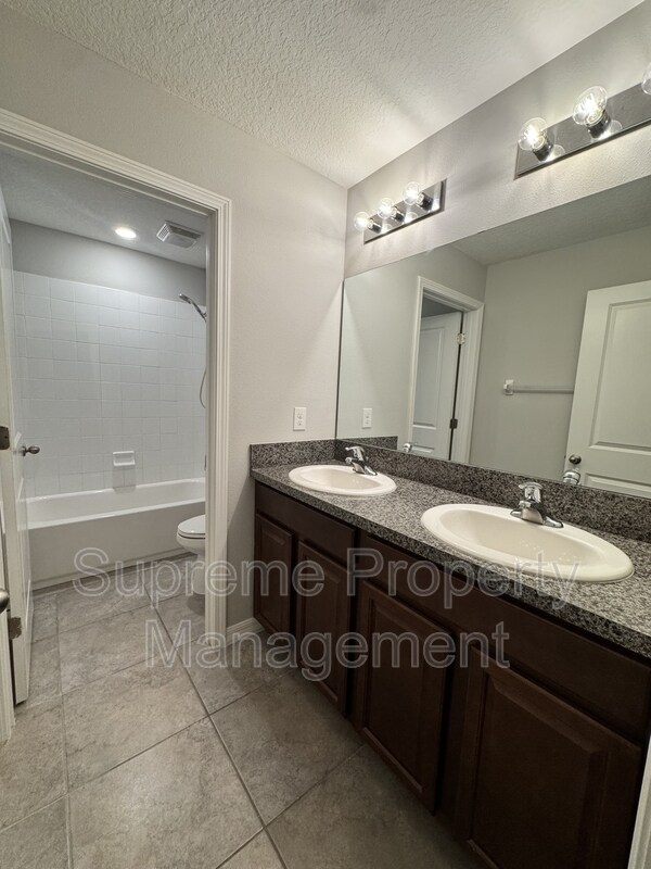 Building Photo - 12716 Lemon Pepper Dr