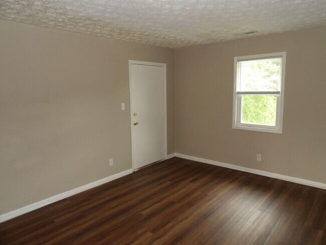 Building Photo - 218 Centennial Dr