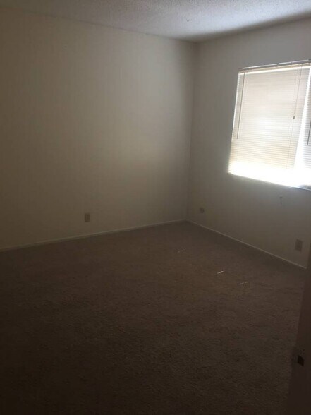 Building Photo - 27033 Belvedere Ct