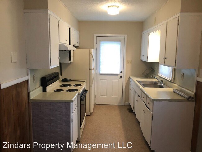 Building Photo - 1404 Lape St