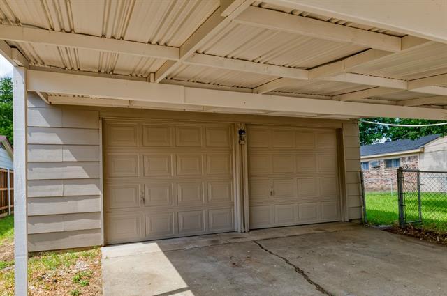 Building Photo - 2726 Starcrest Ln