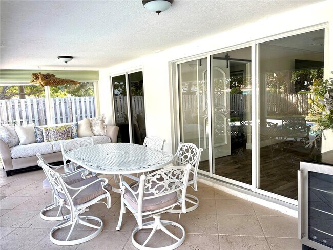Building Photo - Northeast 26th Avenue, Pompano Beach, FL 33062 - 4 BR 3 BA single-family home