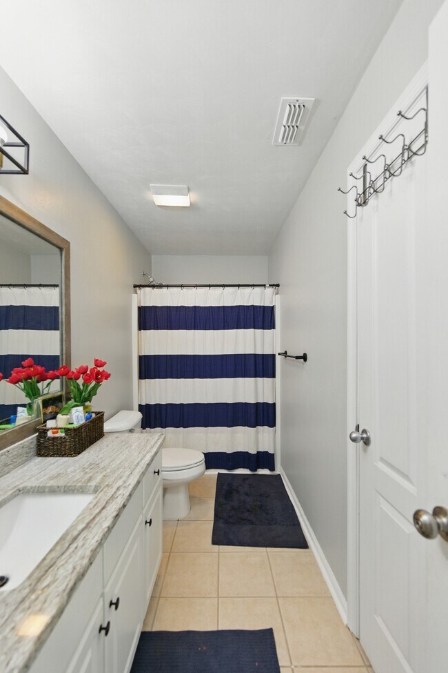 Building Photo - 2641 Springhaven Dr
