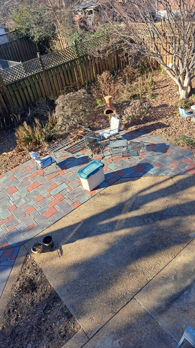 Building Photo - 5301 S Broadway