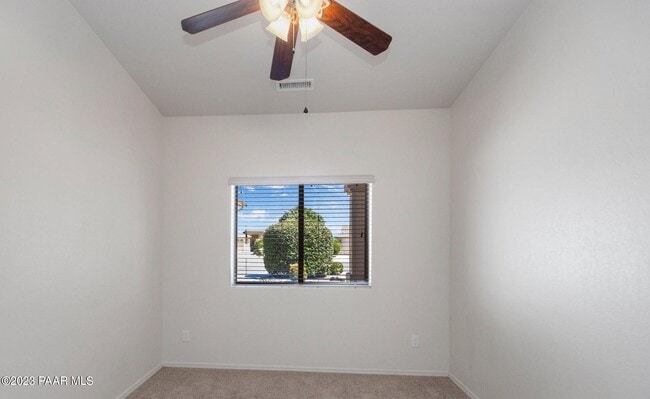 Building Photo - 5638 N Ardmore Ave