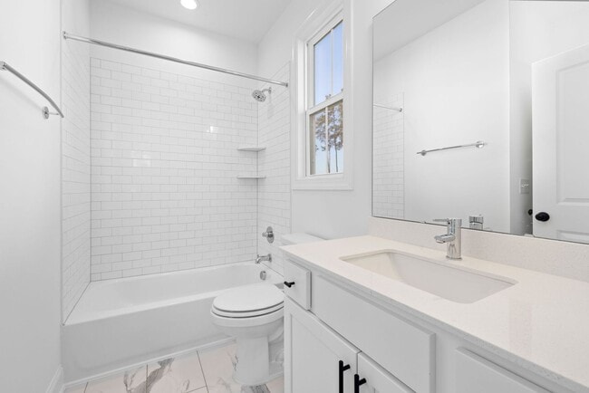 Building Photo - Newly Built 4BD, 3.5BA End-Unit Raleigh To...