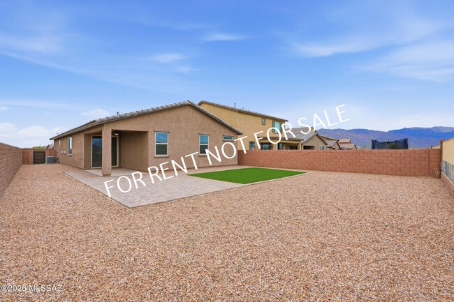 Building Photo - 8199 S Soltero Mine Dr